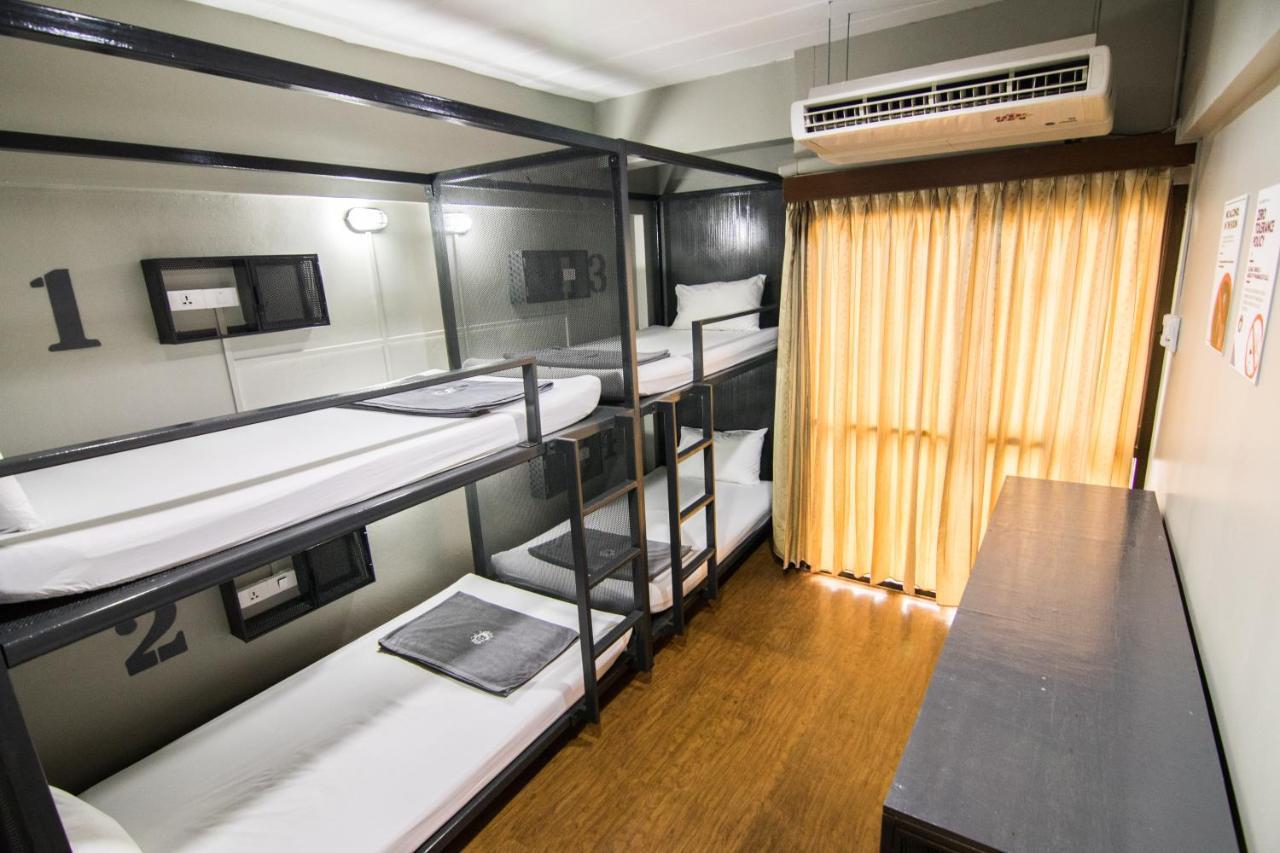 Mad Monkey Hostel バンコク都 エクステリア 写真