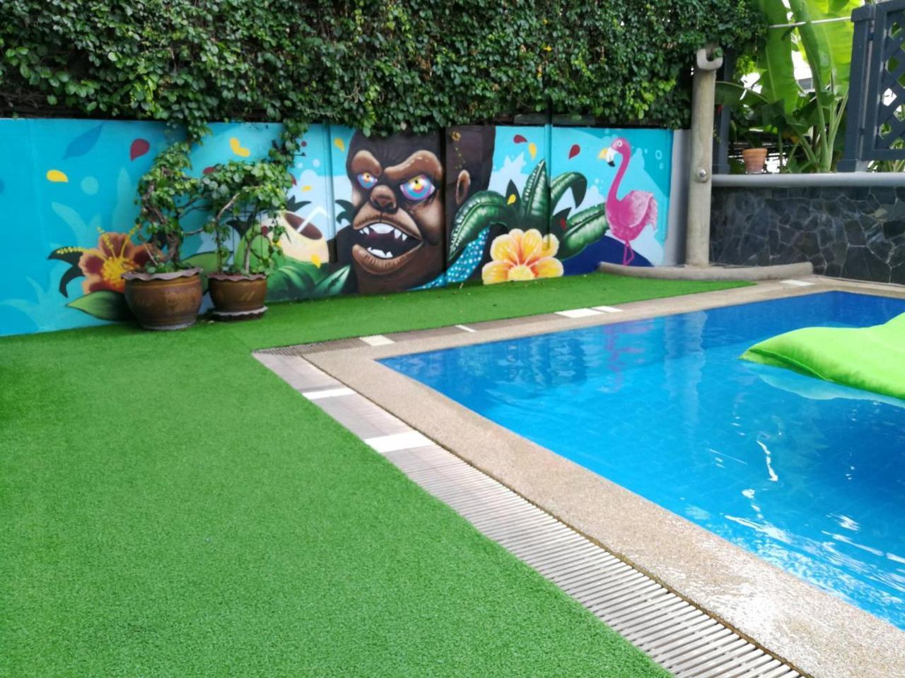 Mad Monkey Hostel バンコク都 エクステリア 写真